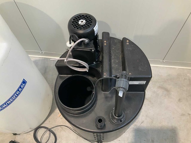 Meng en opslag tank 60-100l (2x) - afbeelding 2 van  5