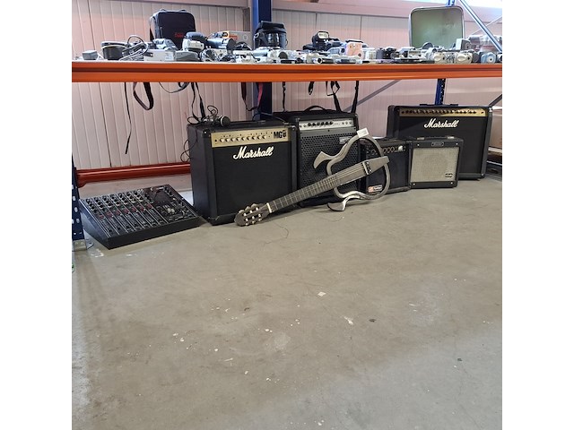 Mengpaneel, gitaar en versterkers, marshall, warwick, tender - afbeelding 1 van  9