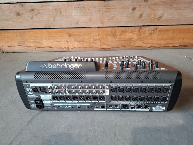 Mengtafel, behringer, x32 compact, s16 snake in flightcase - afbeelding 9 van  11
