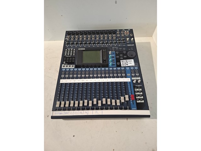 Mengtafel, yamaha, 01v96 + dante-my16-aud - afbeelding 1 van  6