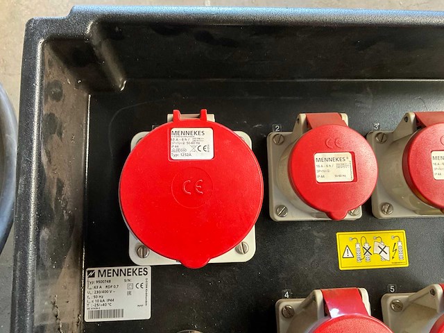 Mennekes 9500748 krachtstroom verdeler - afbeelding 6 van  10