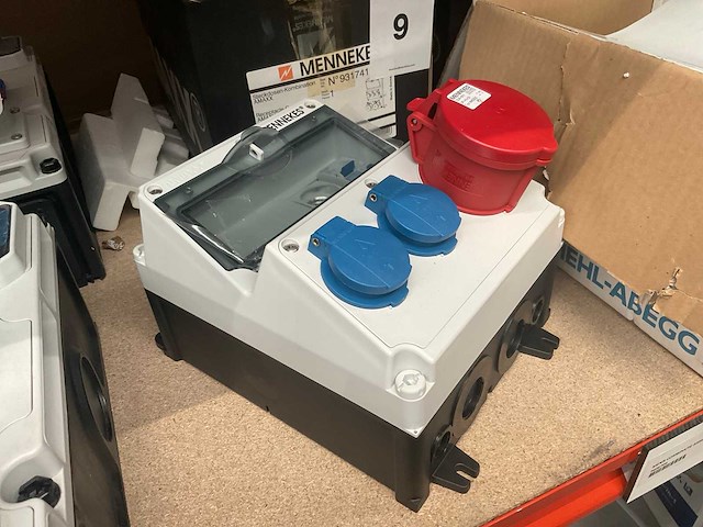 Mennekes amaxx stroomverdeler - afbeelding 2 van  3