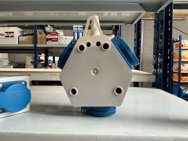 Mennekes contactdozen (5x) - afbeelding 3 van  4