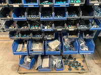 Mennekes diverse elektro- en installatie materialen en lampen - afbeelding 9 van  53