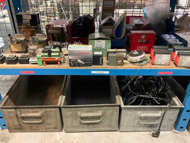 Mennekes diverse elektro- en installatie materialen en lampen - afbeelding 22 van  53