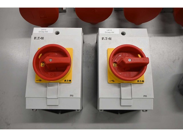 Mennekes / eaton diverse 380v 32a / 63a stekkers / schakelaars - afbeelding 2 van  5