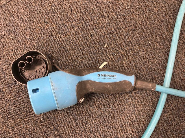 Mennekes laadstation met kabel - afbeelding 5 van  8