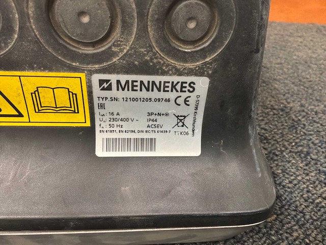 Mennekes laadstation met kabel - afbeelding 8 van  8