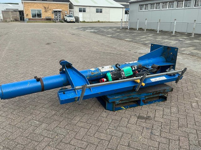 Mennens 500 kg portaalkraan - afbeelding 9 van  16