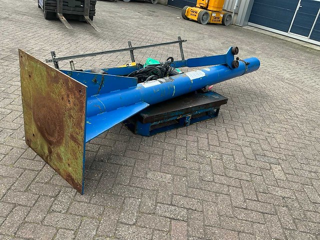 Mennens 500 kg portaalkraan - afbeelding 10 van  16