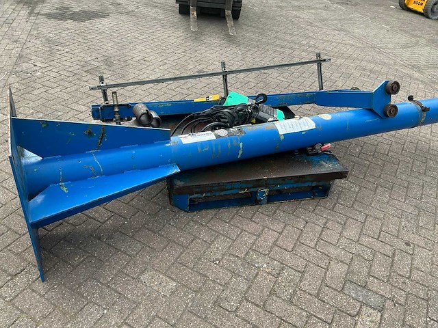 Mennens 500 kg portaalkraan - afbeelding 11 van  16