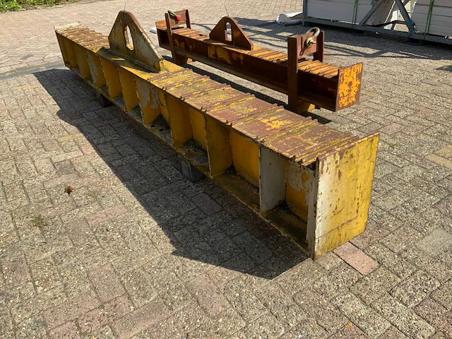 Mennens evenaar - afbeelding 6 van  6