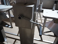 Mennens - afbeelding 5 van  16