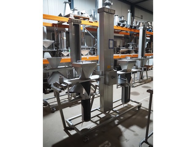 Mennens - afbeelding 9 van  16