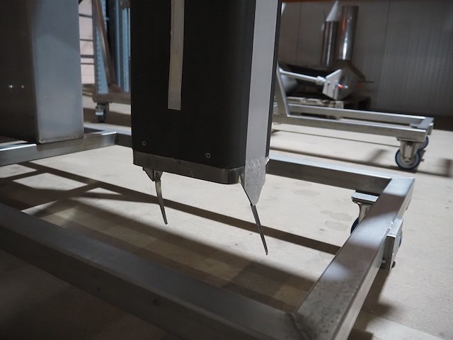 Mennens - afbeelding 15 van  16