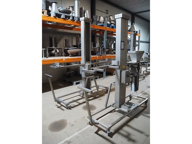 Mennens - afbeelding 4 van  15