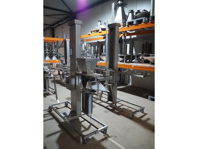 Mennens - afbeelding 5 van  15