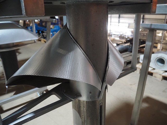 Mennens - afbeelding 12 van  15