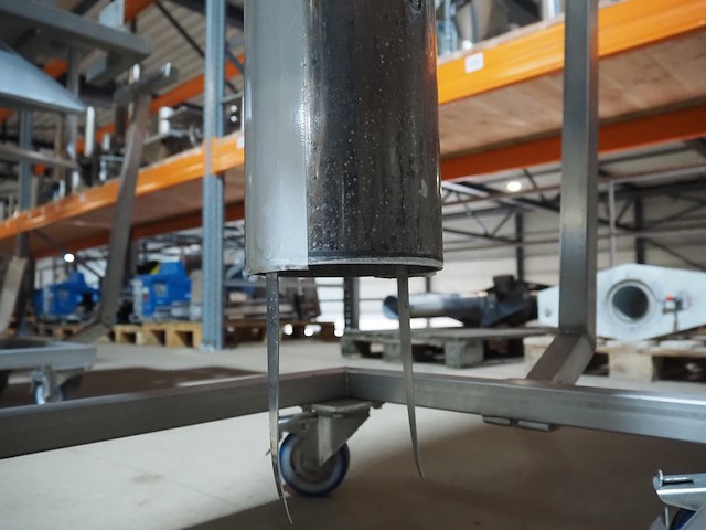 Mennens - afbeelding 13 van  15