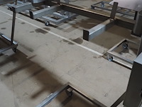 Mennens - afbeelding 8 van  14