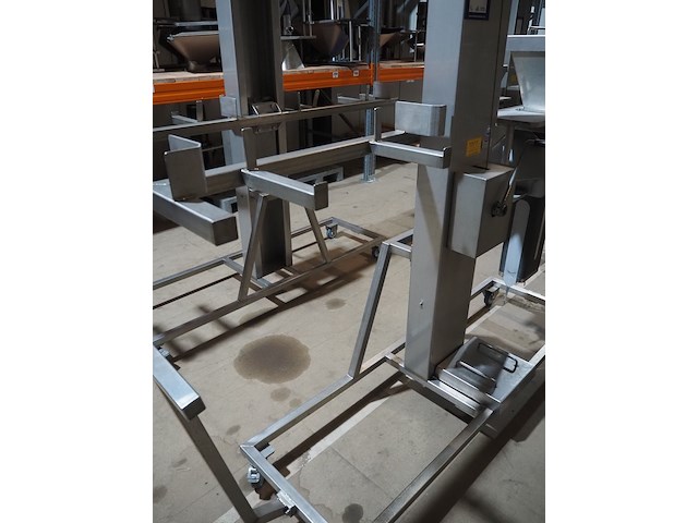 Mennens - afbeelding 11 van  14