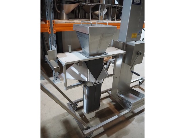 Mennens - afbeelding 8 van  12