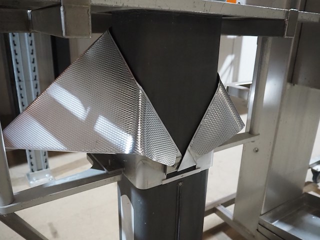 Mennens - afbeelding 10 van  12