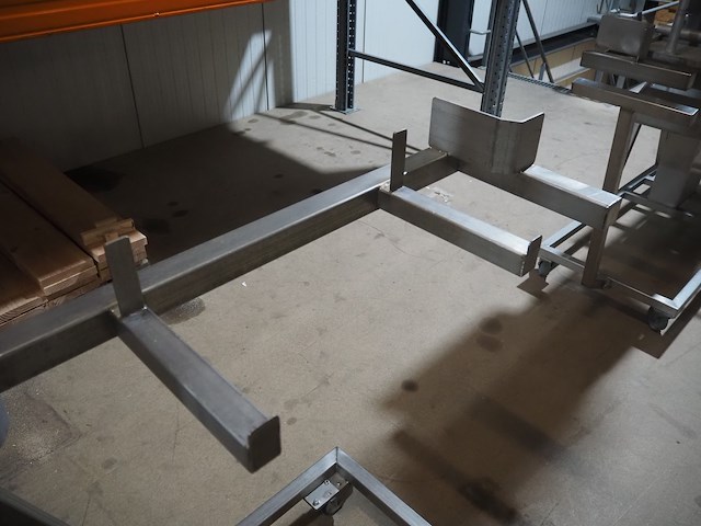 Mennens - afbeelding 12 van  12