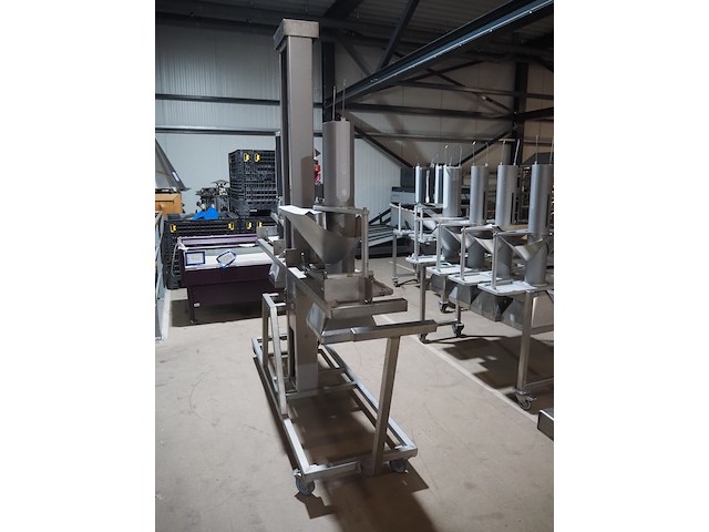 Mennens - afbeelding 10 van  15