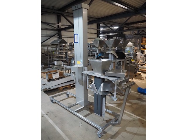 Mennens - afbeelding 1 van  11