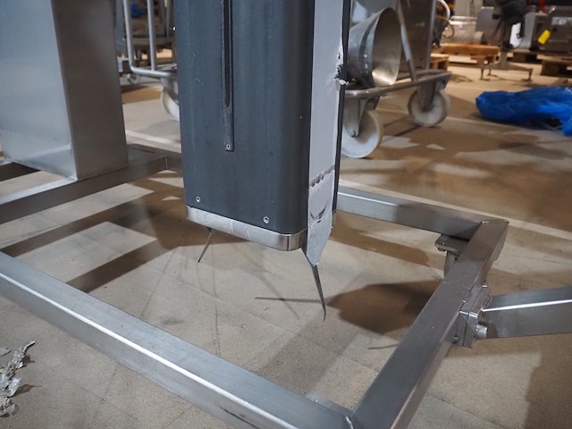 Mennens - afbeelding 10 van  11