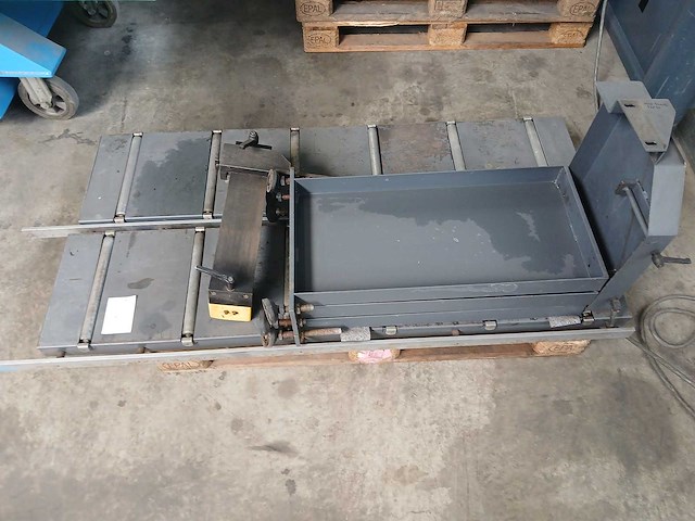 Mep - 2000 - shark 320sx - metalen horizontale bandzaagmachine - afbeelding 5 van  8