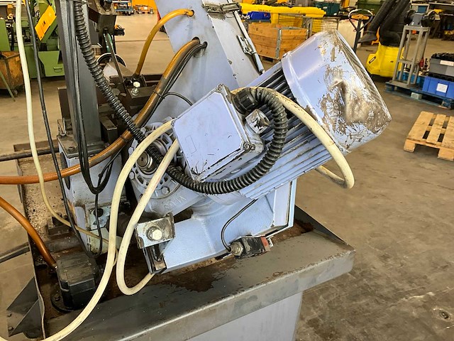 Mep shark 260 horizontale bandzaagmachine - afbeelding 2 van  2