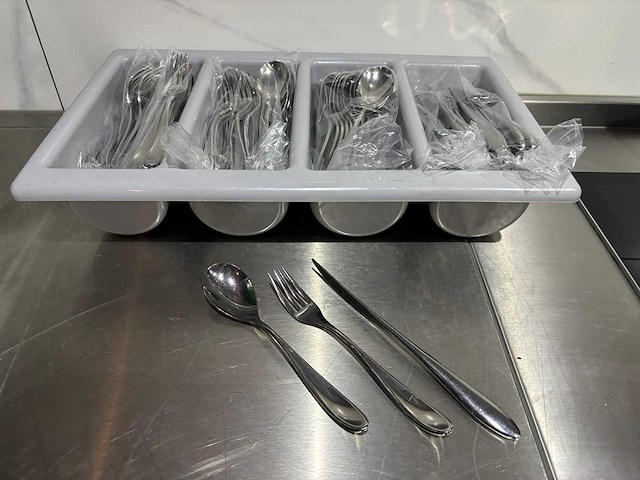 Mepra inox italy - forma - 150-delige bestekset - afbeelding 2 van  5