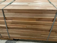 Meranti balken 63x205 mm gevingerlast en gelamineerd (50x) - afbeelding 7 van  8