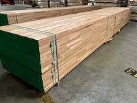 Meranti balken 63x76 mm gevingerlast en gelamineerd (120x) - afbeelding 3 van  7