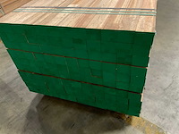 Meranti balken 63x76 mm gevingerlast en gelamineerd (120x) - afbeelding 4 van  7