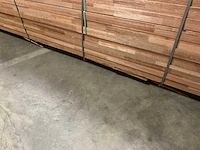 Meranti balken 63x76 mm gevingerlast en gelamineerd (120x) - afbeelding 7 van  7
