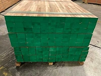 Meranti balken 63x86 mm gevingerlast en gelamineerd (110x) - afbeelding 4 van  7
