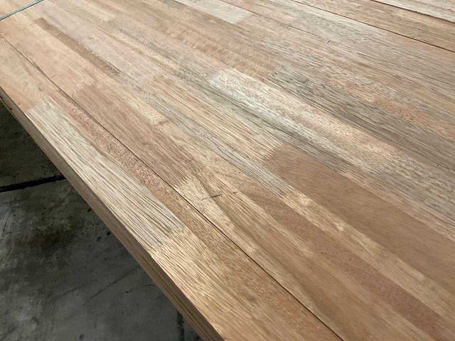 Meranti balken 63x86 mm gevingerlast en gelamineerd (121x) - afbeelding 2 van  3