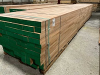 Meranti balken 63x86 mm gevingerlast en gelamineerd (121x) - afbeelding 1 van  6