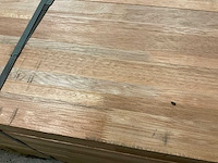 Meranti balken 63x86 mm gevingerlast en gelamineerd (121x) - afbeelding 5 van  6