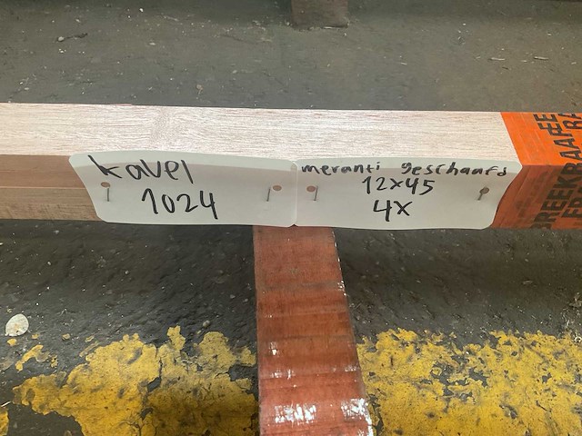 Meranti geschaafd 120x450 mm (4x) - afbeelding 4 van  4