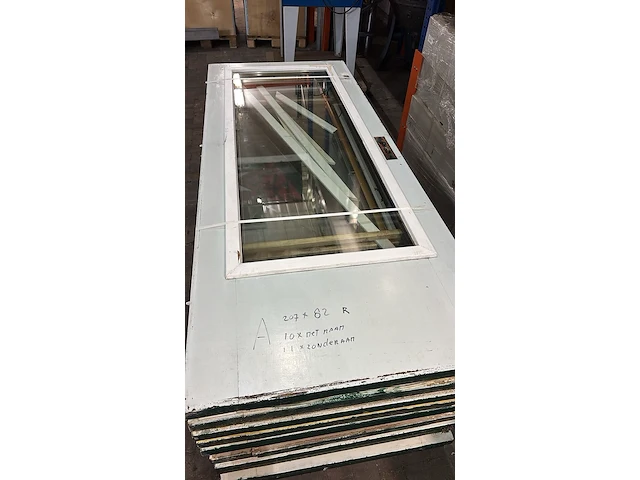 Meranti hardhouten buitendeur, hr++ glas; lage borstwering, houtkleur, pallet b - afbeelding 2 van  8