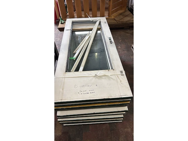 Meranti hardhouten buitendeur, hr++ glas; lage borstwering, houtkleur, pallet b - afbeelding 5 van  8