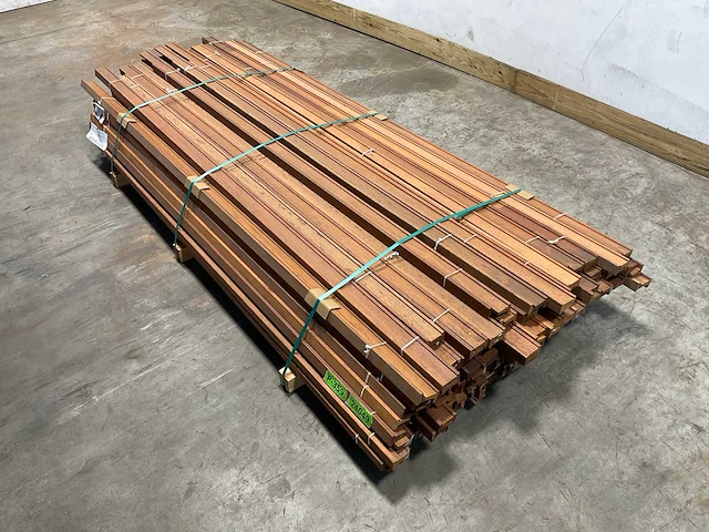 Merbau hardhouten tongnaald profiel-n1 - 215x4,9x3,5 cm (179x) - afbeelding 1 van  9