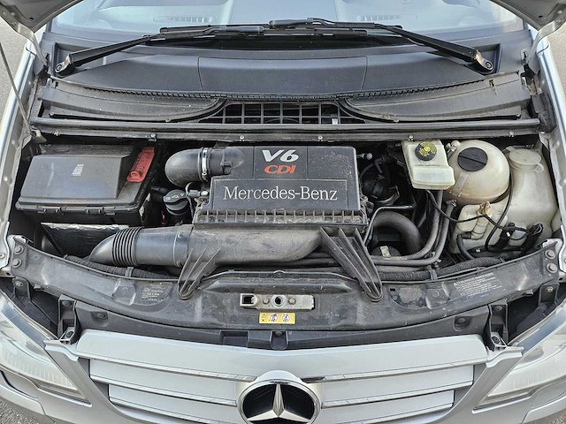 Mercedes - 122 cdi - vito - van - afbeelding 8 van  13