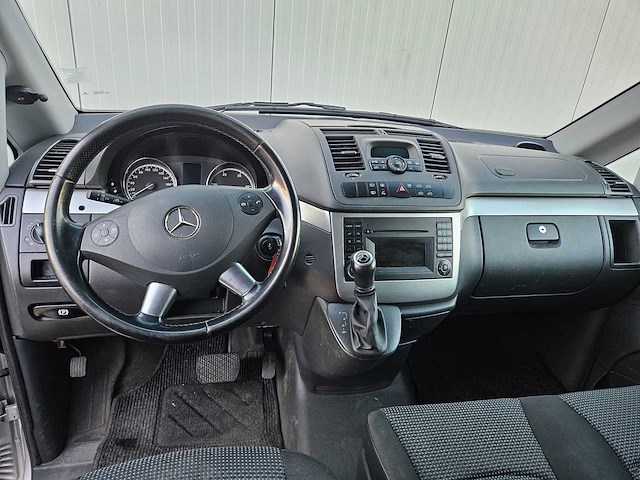 Mercedes - 122 cdi - vito - van - afbeelding 9 van  13