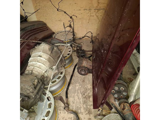 Mercedes - 190 e - personenauto - afbeelding 9 van  27