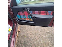 Mercedes - 190 e - personenauto - afbeelding 17 van  27